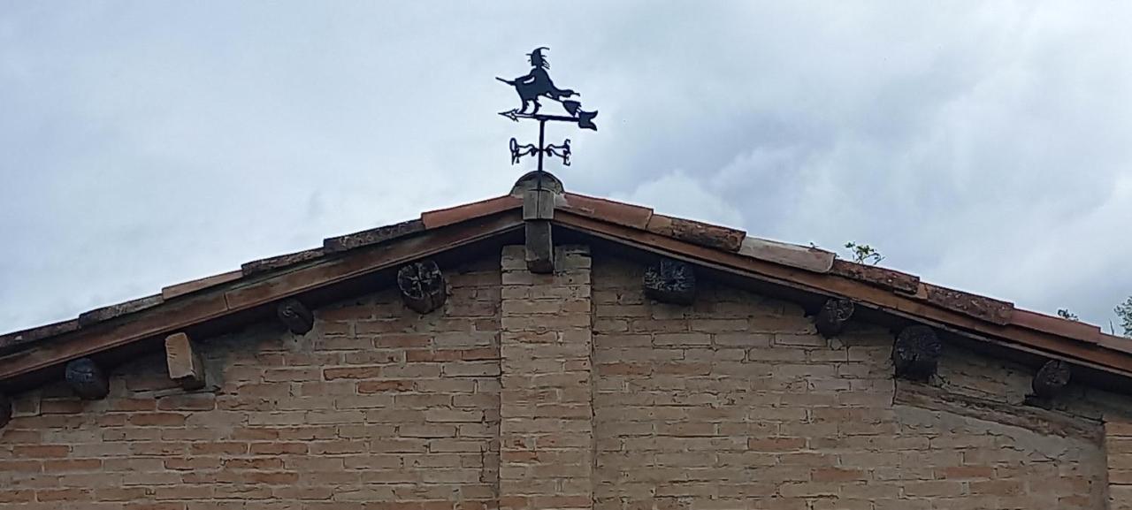 La Fabrica De Targarona Sant Pere de Torello Exterior foto